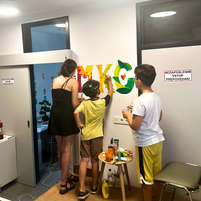 Delavnica slikanja na steno