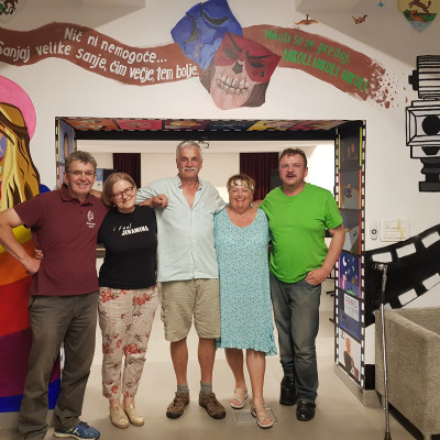 Projekcije gledaliških predstav v MKC-ju